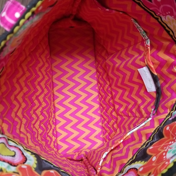 Vera Bradley Ziggy Zinnia Large Tote Bag - Picture 12 of 13